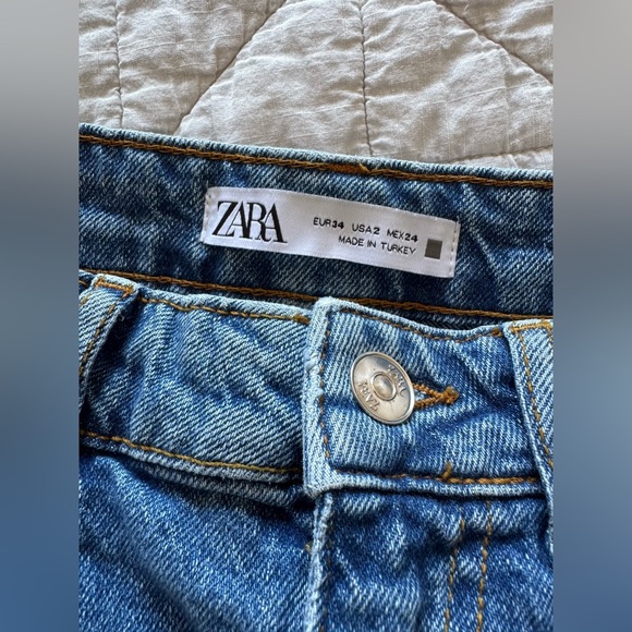 ZARA High Waisted Flare Jeans Sz 2 (26) EUR 34 - Picture 7 of 8